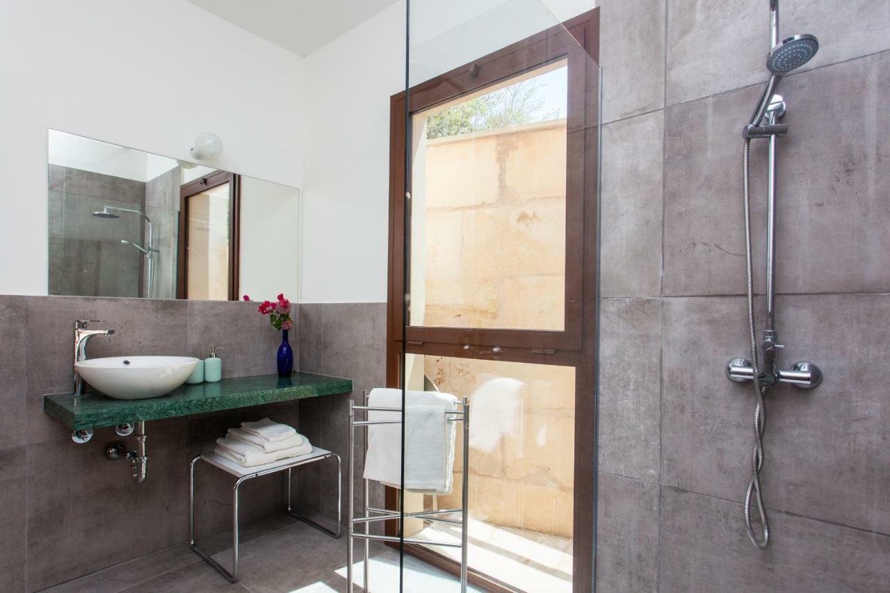 Idayvuelta Home & Suites With Private Pool Ses Salines  Dış mekan fotoğraf